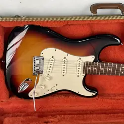 STRATOCASTER 2004 SUNBURST
