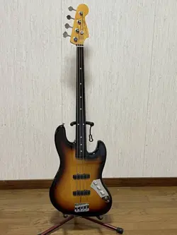JB62 FRETLESS