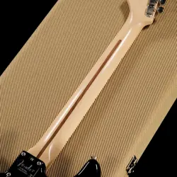 STRATOCASTER 2006 USED