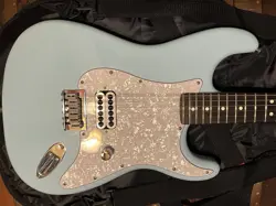 NOVENTA STRATOCASTER LOADED