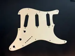 NEW FANTASTIC CREME PICKGUARD FOR FENDER STRAT, 11 HOLE PICKGUARD S/S/S
