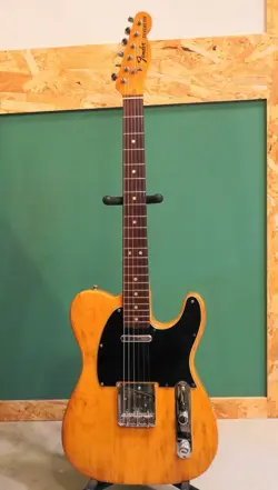FENDER 1977 TELECASTER NATURAL MADE IN USA VINTAGE SOLID BODY ELECTRIC GUITAR