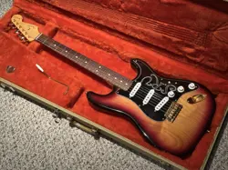 VAUGHAN STRATOCASTER WITH
