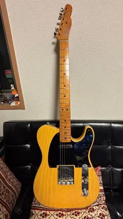 ELECTRIC GUITAR FENDER AMERICAN VINTAGE '52 TELECASTER 1994 NATURAL WITH CASE