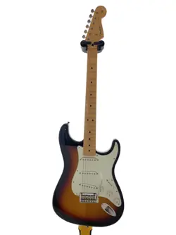 USED 2022 FENDER MADE IN JAPAN HYBRID2 STRATOCASTER SUNBURST 3.5KG W/OGB