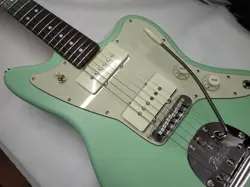 FENDER JUNIOR COLL JAZZMASTER RW ELECTRIC GUITAR