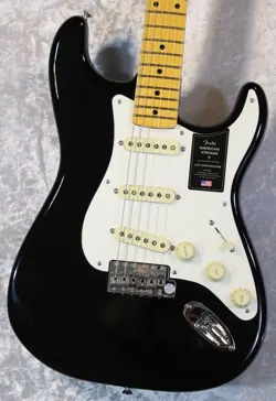 FENDER AMERICAN VINTAGE II 1957 STRATOCASTER BLACK #V2446655 3.52KG