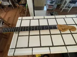 1977-78 VINTAGE FENDER