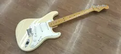 OWT/M STRATOCASTER