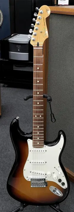 VG STRATOCASTER 2000S