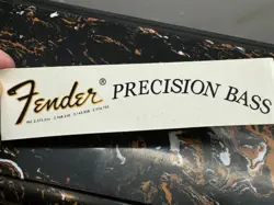 PRECISION BASS GUITAR