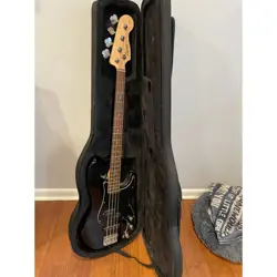 SQUIER BY FENDER AFFINITY SERIES PRECISION BASS PJ MAPLE FINGERBOARD BLACK