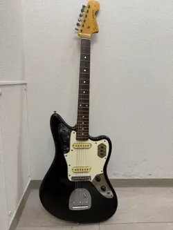 ELECTRIC GUITAR FENDER JAPAN JAGUAR JG66-85 BLK BLACK S/N O060143 WITH CASE