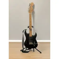 GUITAR/BLACK