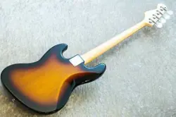 FENDER JAPAN HERITAGE 60S JAZZ BASS - -