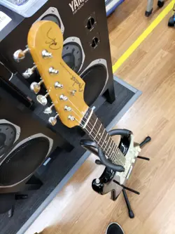 FENDER MEXICO ROBERT