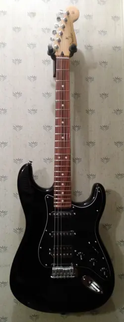 HSS BLACK STRAT-MIM