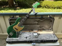 *BRAND NEW* FENDER AMERICAN ULTRA JAZZ BASS