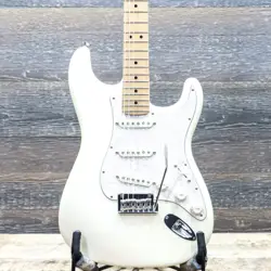 FENDER AMERICAN STANDARD STRATOCASTER OLYMPIC WHITE ELECTRIC GUITAR W/CASE