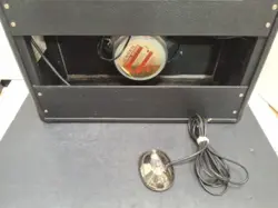 FENDER '65 DELUXE REVERB COMBO AMP W/ FOOT SWITCH