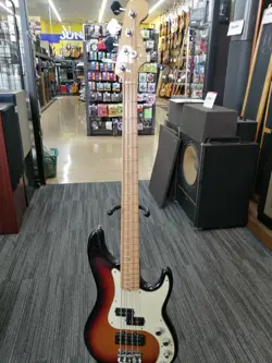 FENDER AMERICAN DELUXE PRECISION BASS  TYPE