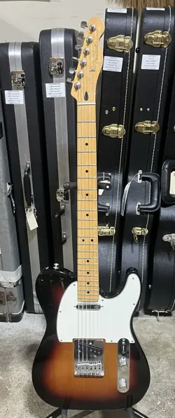 FENDER 2023 PLAYER TELECASTER ELECTRIC GUITAR - 3-COLOR SUNBURST