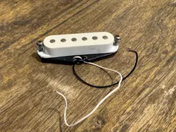 2000S FENDER JAPAN STRATOCASTER MIDDLE PICKUP