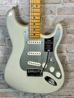 FENDER AMERICAN ULTRA II STRATOCASTERÂ® 2024 - AVALANCHE