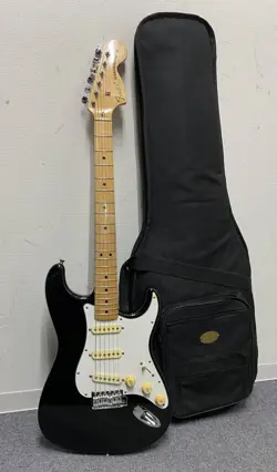 ELECTRIC GUITAR FENDER JAPAN STRATOCASTER BLACK JD13015996 WITH CASE
