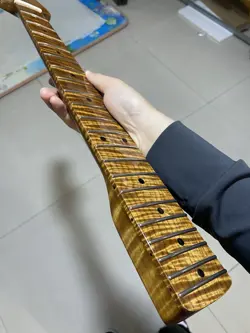 AAAA 21FRETS LARGE HEADSTOCK FLAME MAPLE GUITAR NECK SUITABLE FOR FENDER STRAT