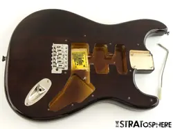 HARDWARE STRATOCASTER WALNUT!