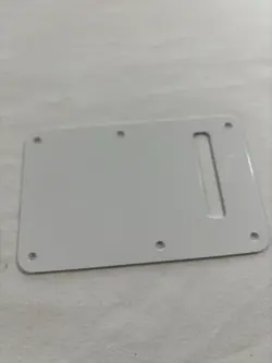 STRATOCASTER MIM TREMOLO