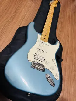 FENDER STRATOCASTER MARSHALL
