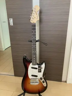 FENDER AMERICAN PERFORMER MUSTANG SUNBURST SAFE PACKING!