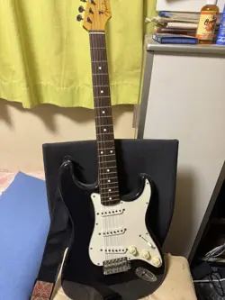 FENDER JAPAN STRATOCASTER US PICKUP SAFE PACKING!