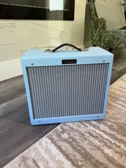 FENDER BLUES JR IV