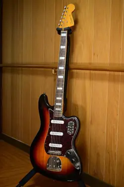 SQUIER BY FENDER CLASSIC VIBE BASS VI SAFE PACKING!