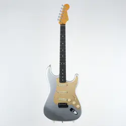 USED FENDER USA  AMERICAN ULTRA STRATOCASTER QUICK SILVER 2022 US22061373 GUITAR
