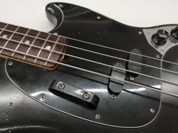 JMJ MUSTANG BASS