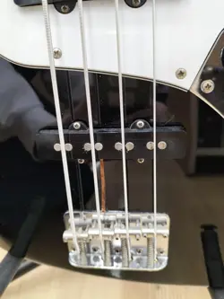 JB62-58 ELECTRIC BASS