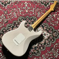 FENDER VINTAGE CUSTOM