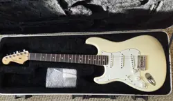 LEFT HAND LEFTY 2011 FENDER AMERICAN STANDARD STRATOCASTER STRAT GUITAR USA