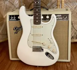 WHITE STRAT USA