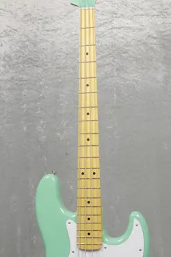 GREEN ELECTRIC BASS
