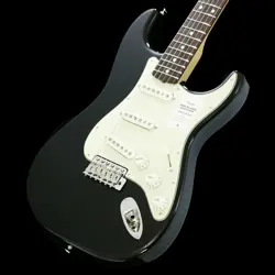 FENDER  JAPAN TRADITIONAL 60S STRATOCASTER BLACK WITH GIG BAG