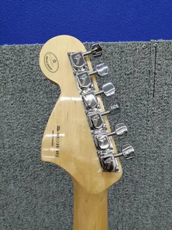 ANTIGUA STRATOCASTER