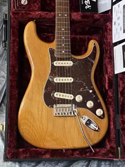 STRATOCASTER N3 2012