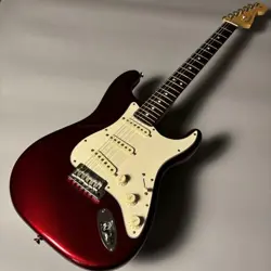 STANDARD STRATOCASTER 2012
