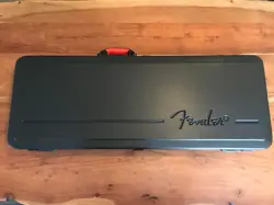 FENDER DELUXE ABS MOLDED CASE FOR STRATOCASTER/TELECASTER