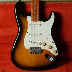 STRATOCASTER-2CS-